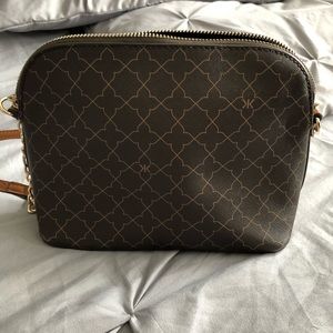 Crossbody bag